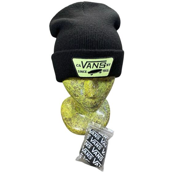 VANS Other - VANS Skateboarding Beanie w/ Vans Laces - OS